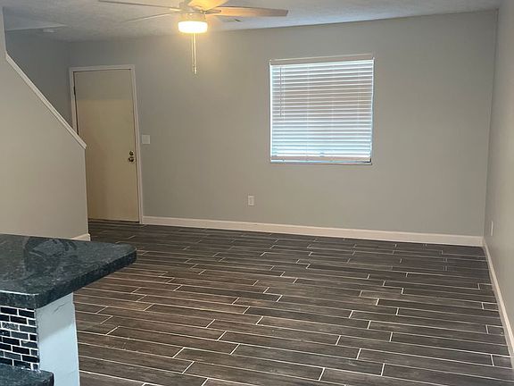 5th image of 3240 Summerhill Ln