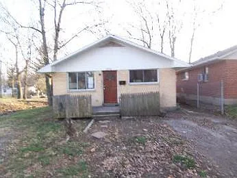 2230 Lodell Ave photo 1