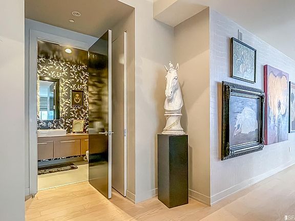 5th image of 301 Mission St Suite 1