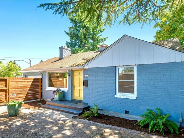 3741 SW 106th Street, Seattle, WA 98146