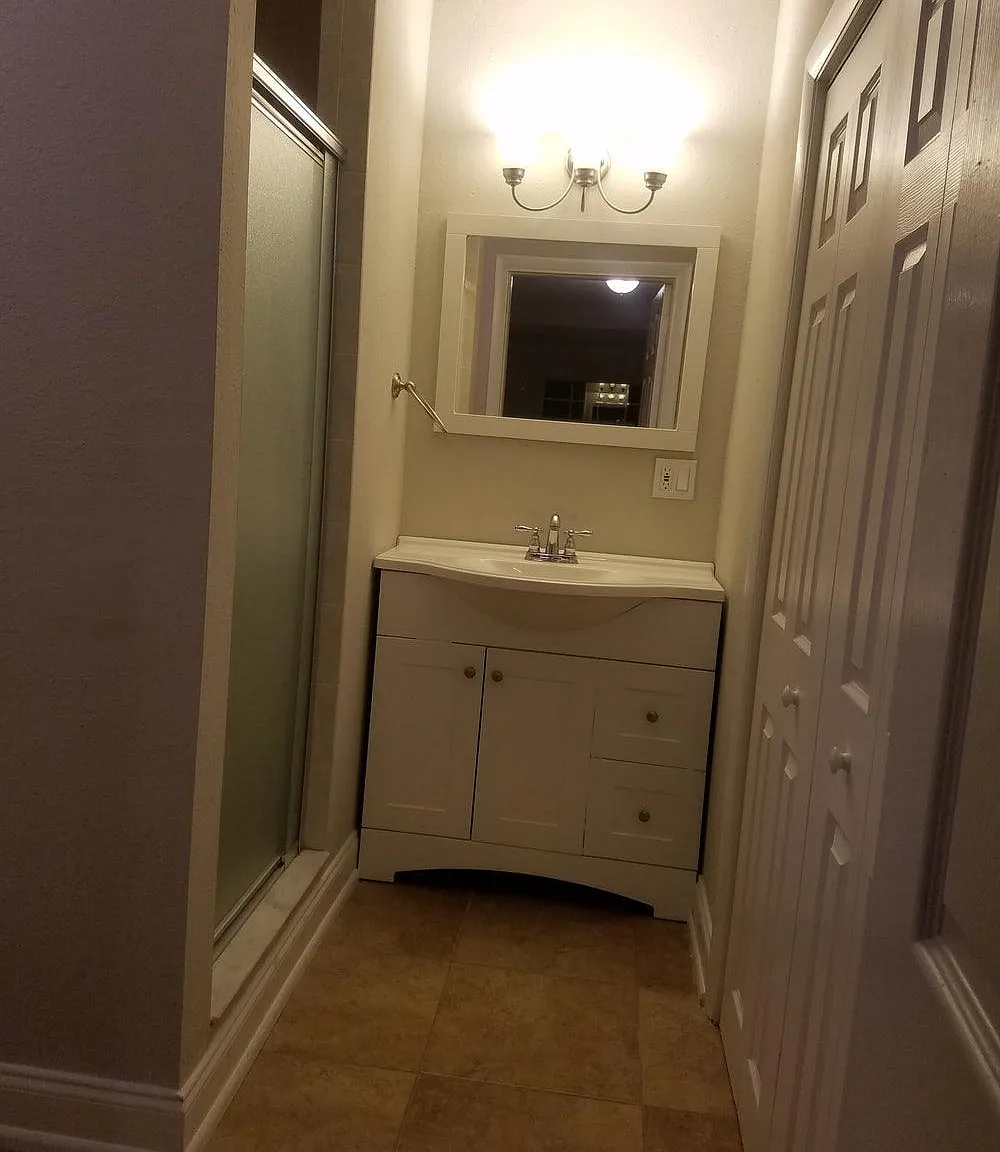 Studio, $960 — Photo 4