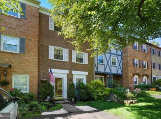 14803 Haymarket Ln, Centreville, VA 20120