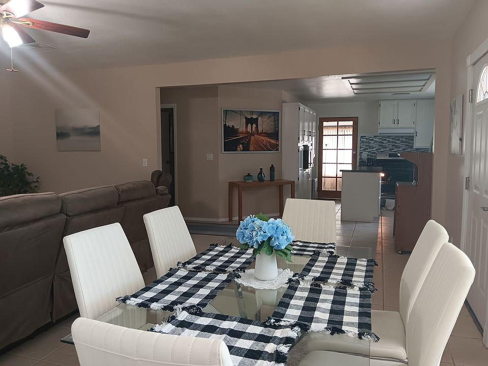 The dining area looking towards the kitchen