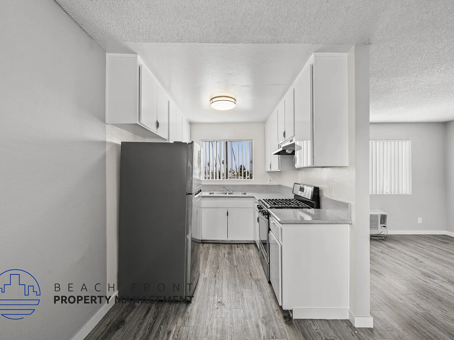 229 S. Normandie Ave. — Photo 1