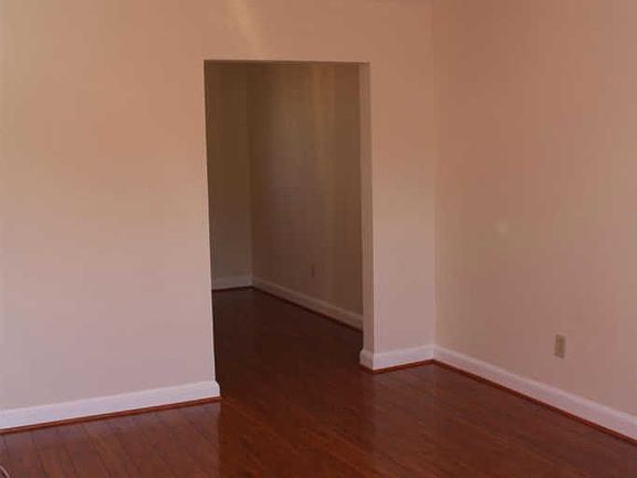 5th image of 312 Clifford Ave