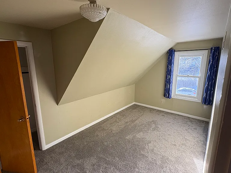 909 W Olive St #A — Photo 17