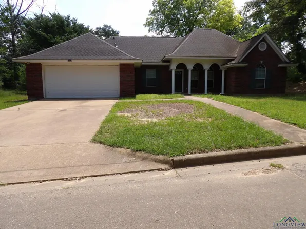 409 S Bradford St, Gilmer, TX 75644
