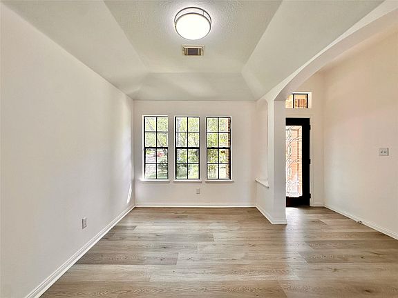 5th image of 17202 Rancho Verde Way