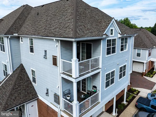 5000 Hollington Dr Unit 301, Owings Mills, MD 21117