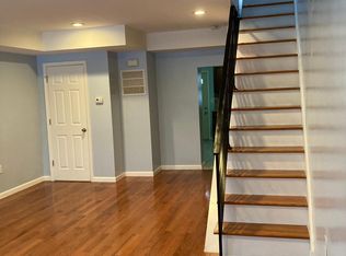 2553 S Marshall St, Philadelphia, PA 19148
