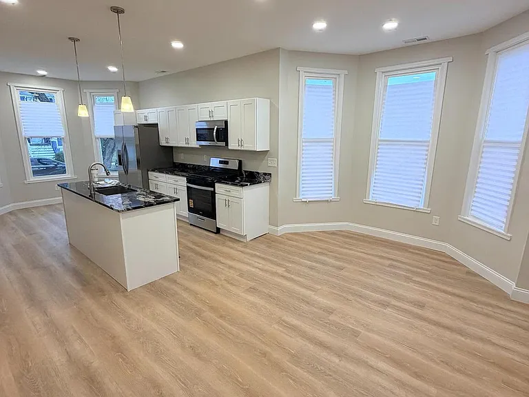 3 E Overlea Ave #3 — Photo 11