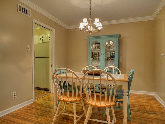 4th image of 5085 Woodlark Ave
