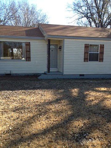 1st image of 156 Beverly Dr