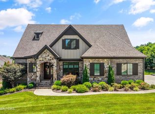 528 Larksong Dr, Farragut, TN 37934