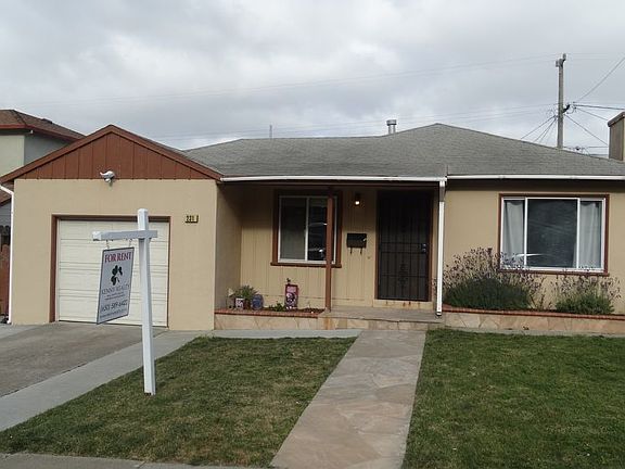3rd image of 231 Mansfield Dr