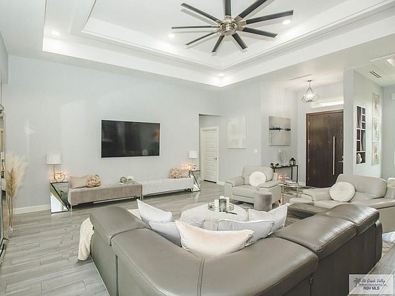 4th image of 5941 Friars Ct