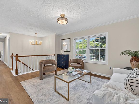 4th image of 13413 Wisteria Dr