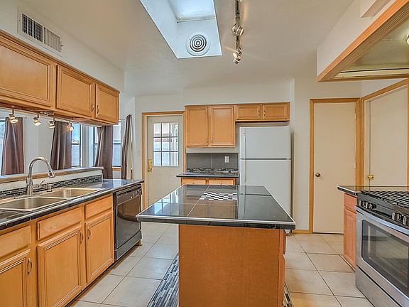 4th image of 6419 Dona Linda Pl NW
