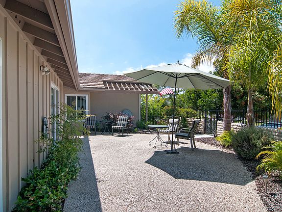 5th image of 1241 Portola Ave