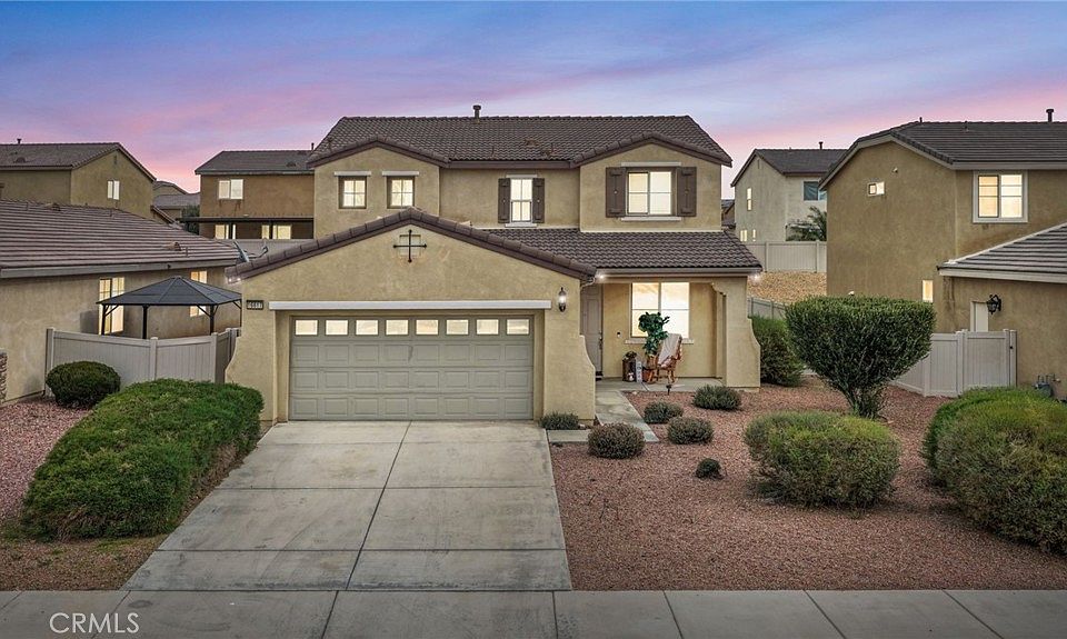 1st image of 16617 Desert Lily St