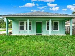 40091 Oakridge Dr, Lady Lake, FL 32159