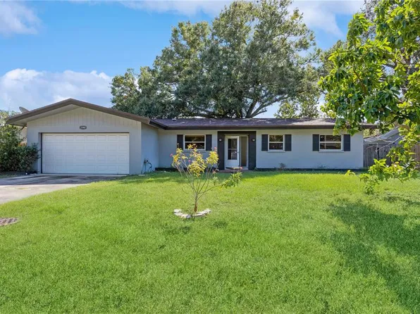 2588 Roberta St, Largo, FL 33771