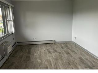 7043 S East End Ave #2B, Chicago, IL 60649
