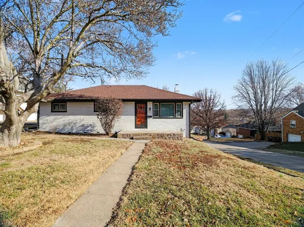 1427 S 52nd St, Omaha, NE 68106