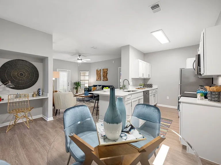 Grand Reserve Apartment Homes — Photo 17