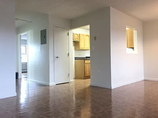 Rented by NY Skyview Realty Corp | media 9