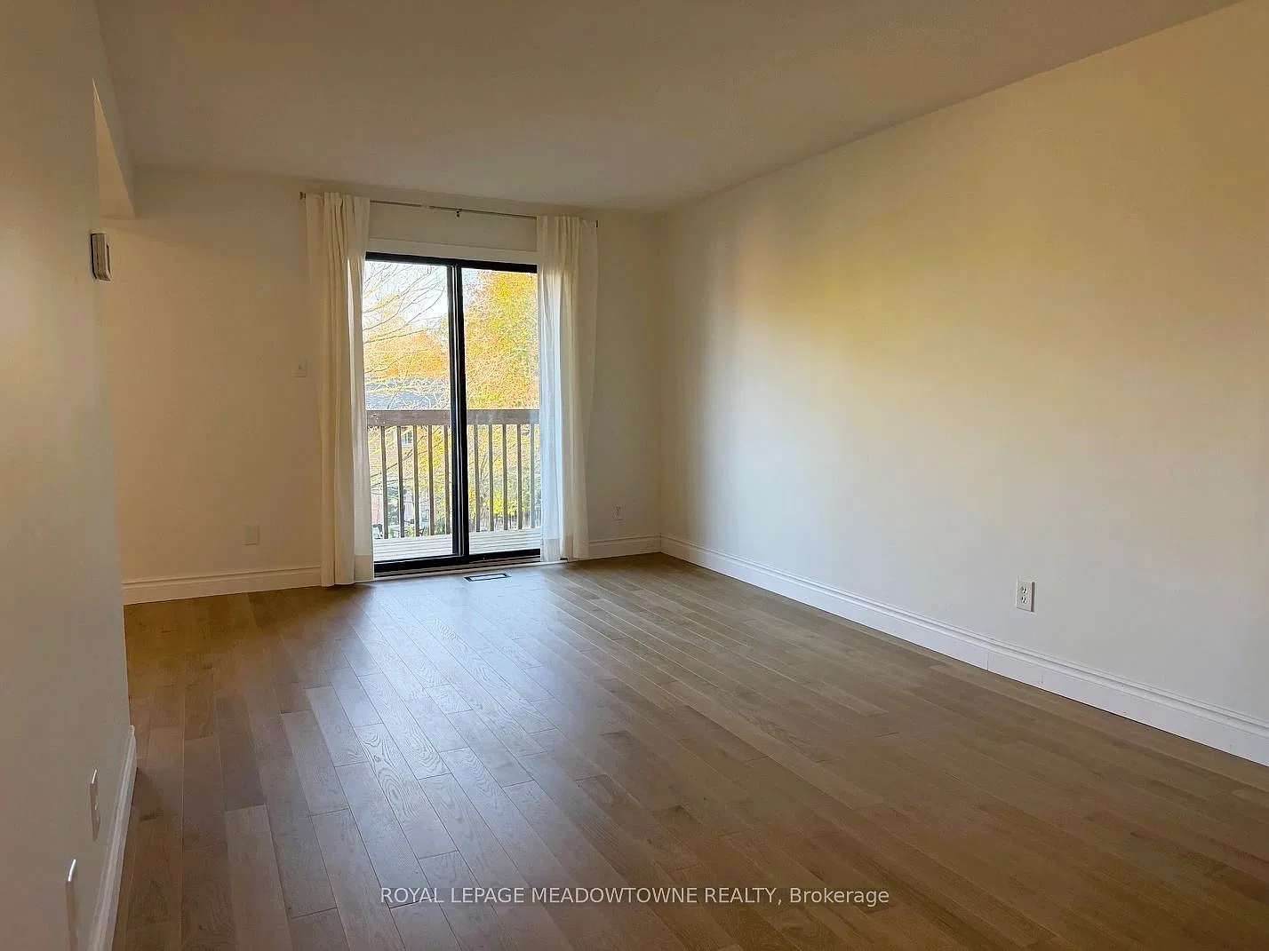 3 bed, $2,900 — Photo 2