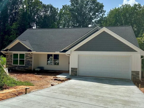1004 Osprey Ln, China Grove, NC 28023