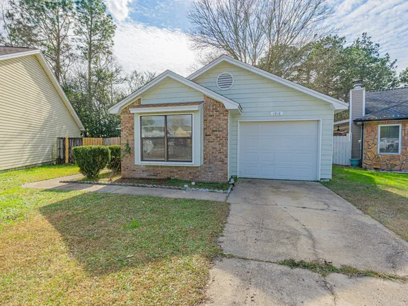 1916 Squirrel Path, Fort Walton Beach, FL 32547