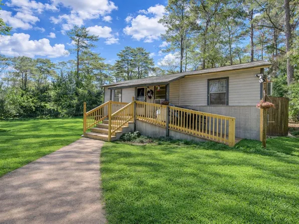 6387 Oak Knoll Rd, Montgomery, TX 77316