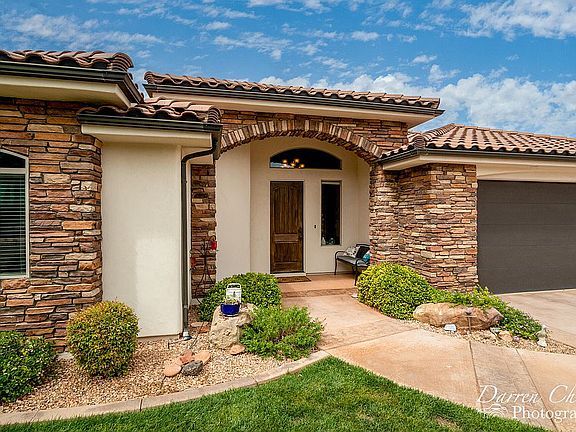 2nd image of 2922 S Kings Court Ln