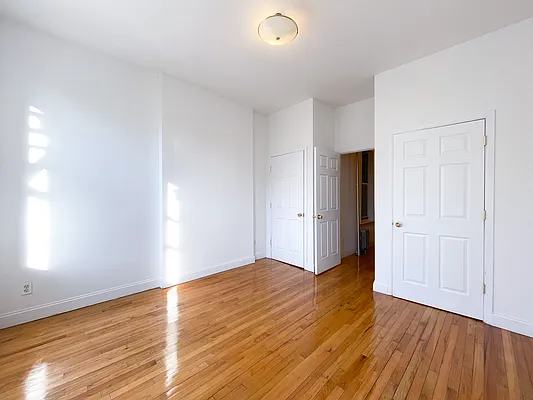 Rented by Compass | media 9