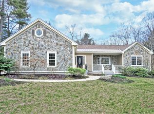 29 Chickadee Ln, Durham, ME 04222