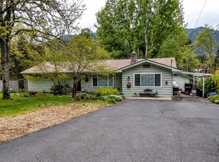 1085 E Evans Creek Rd, Rogue River, OR 97537