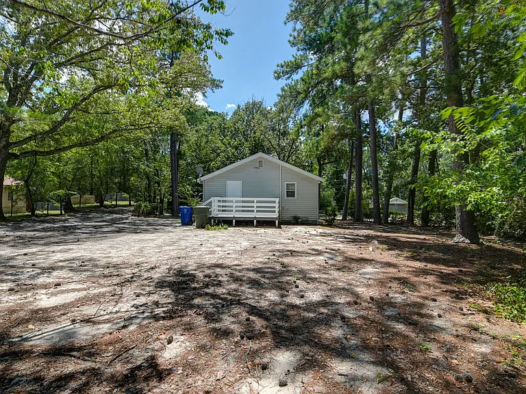 1330 Kingston Rd — Photo 34