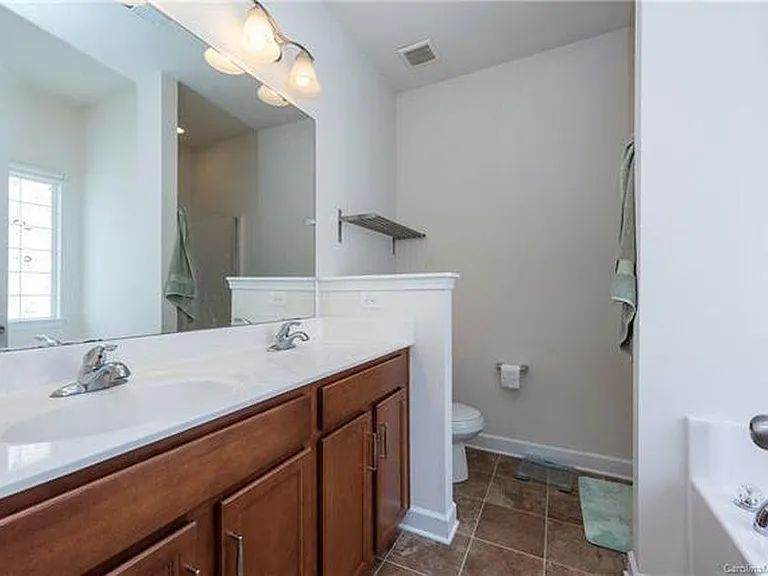 4558 Craigmoss Ln — Photo 9
