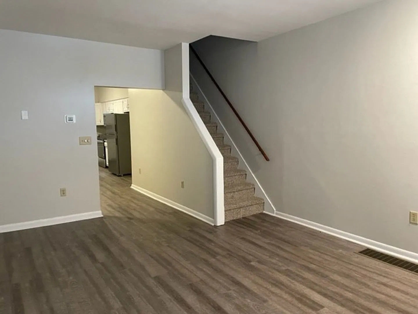 *Coming Soon* Harrisburg School District Row Home For Rent, Updated Kitchen And Bathroom Don't Mi... — Photo 3