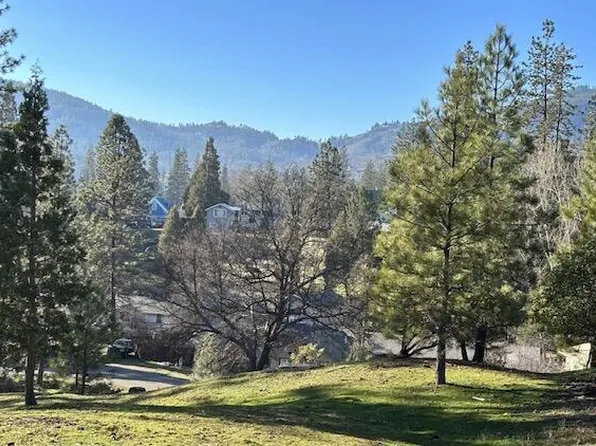 133 Manzanita Dr, Weaverville, CA 96093