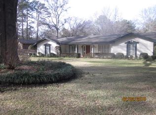 125 Colley Dr, Palestine, TX 75803