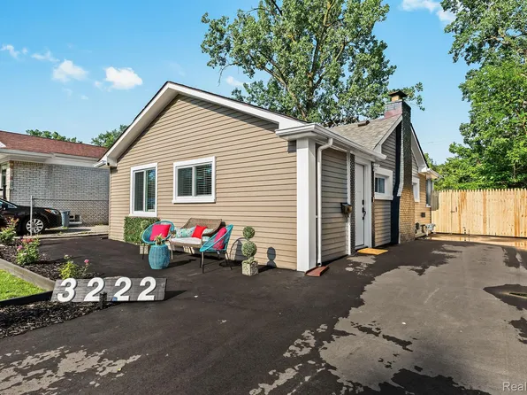 3222 Minerva St, Ferndale, MI 48220