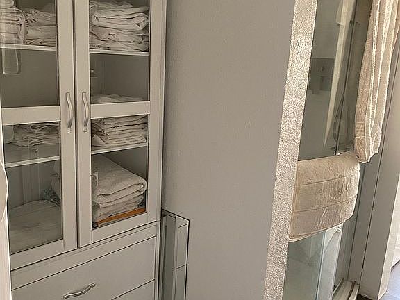 Linen and shower