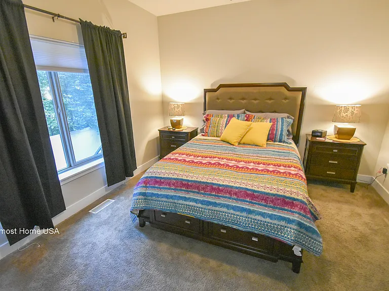 3293 E Bengal Blvd — Photo 8
