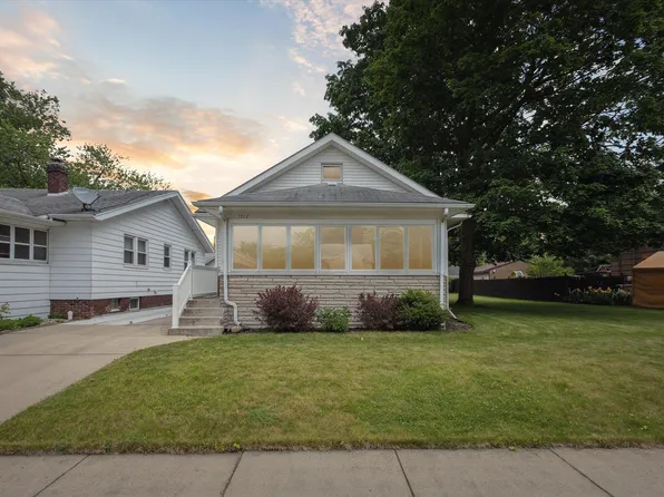 1012 S 25th St, South Bend, IN 46615