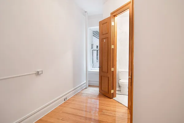 Rented by WAM Partners - William Moses Co. | media 76