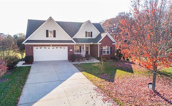 2nd image of 104 Meadow Crest Ln