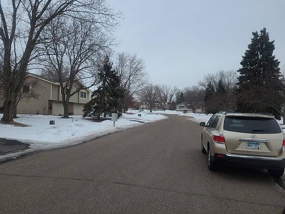 4th image of 6608 Falstaff Rd